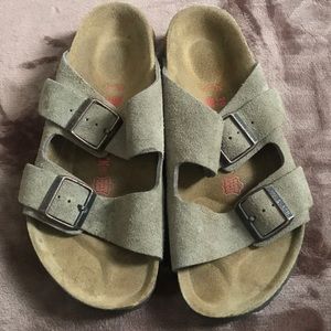 Birkenstock’s leather sandals tan size 39